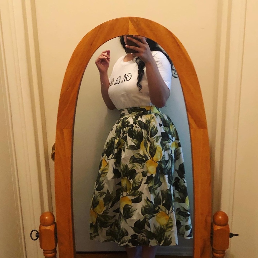 Ooh lá lá tee and lemon print skirt